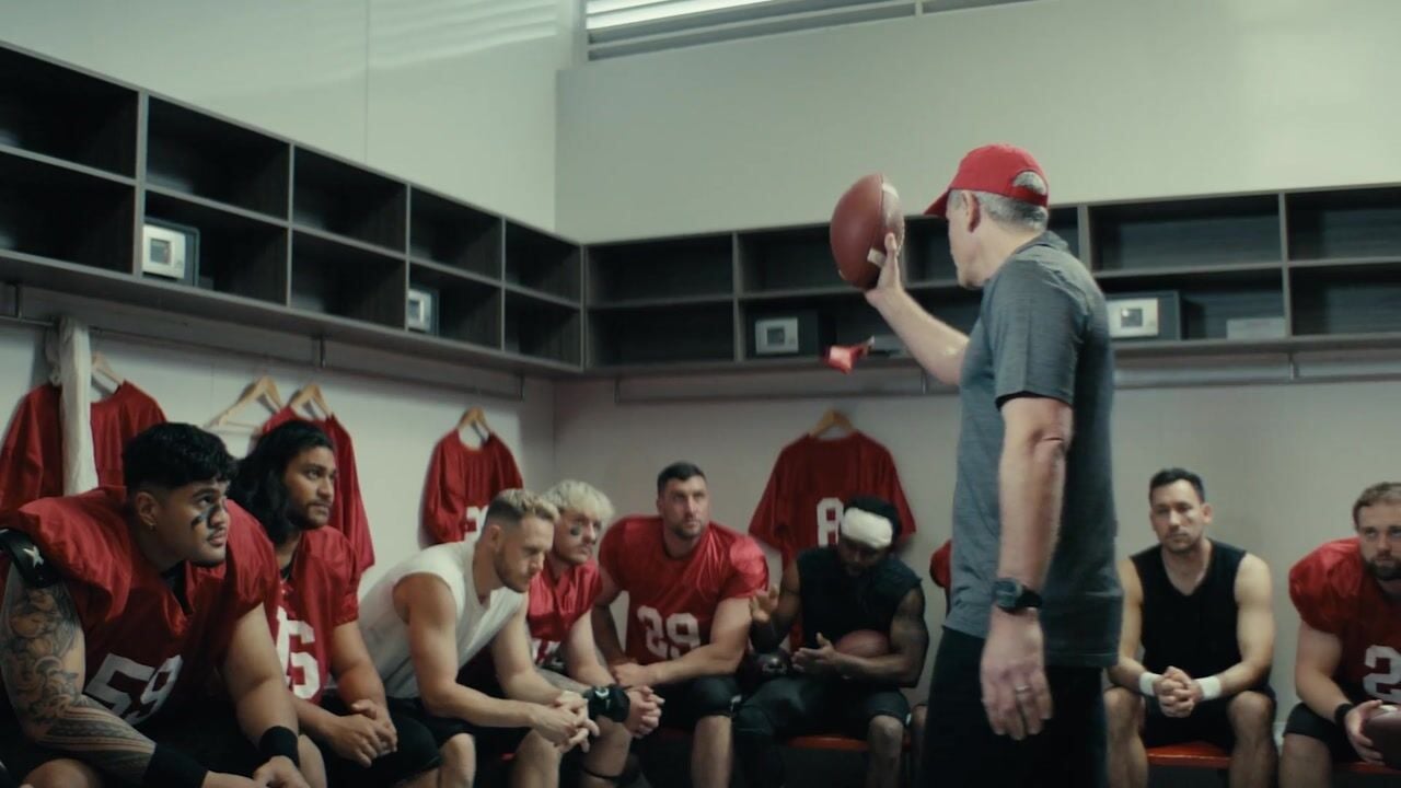 HarvestReplay — the coach in the locker room